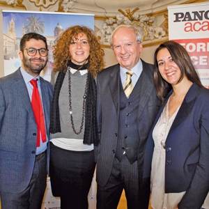 Lo staff di Cobat per «Panorama d’Italia» con, al centro, il presidente  del Consorzio Giancarlo Morandi 